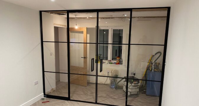 Example of a glass partition in living space