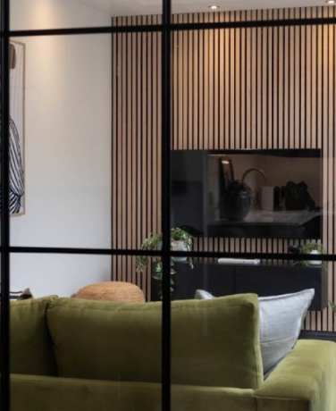 Example of a glass partition in a room #2